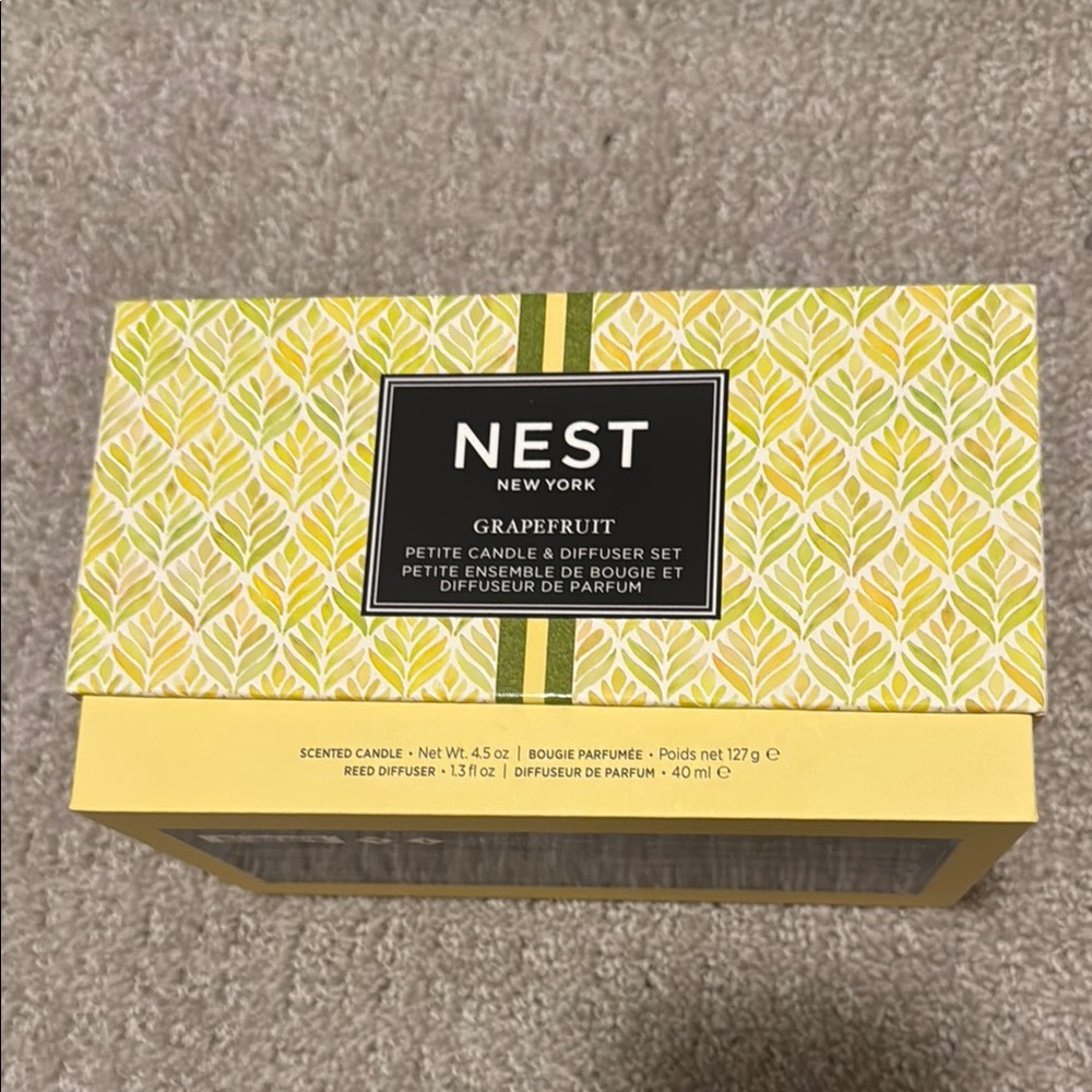 NEST New York Grapefruit Candle and Diffuser Set-brand new